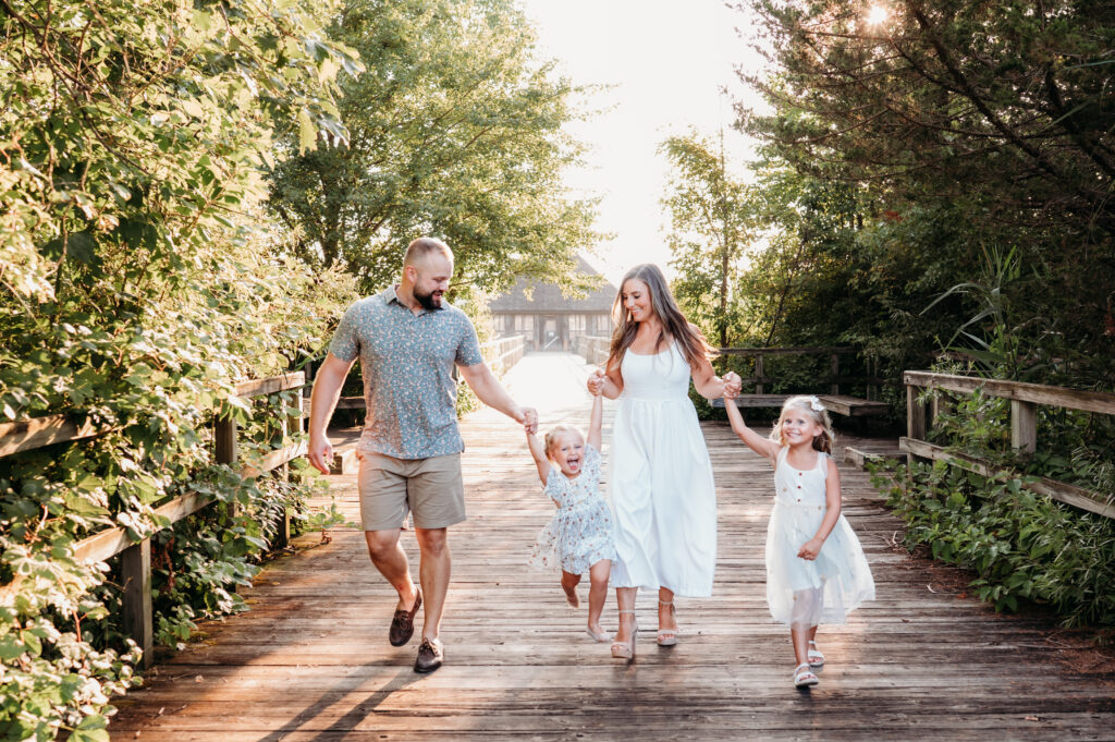crosswinds marsh family photo session, outdoor aesthetic family photo session
